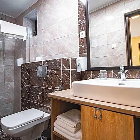 Bed & Breakfast Fakapu Pince és Panzió